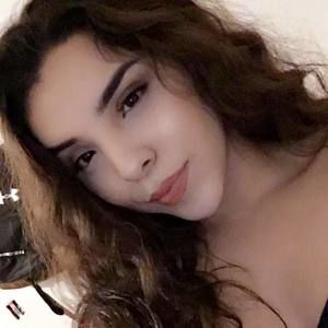 Meet your Posher, Isabel